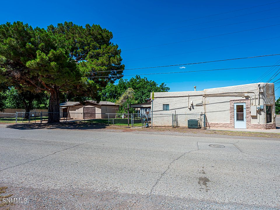 1st image of 611 1st St