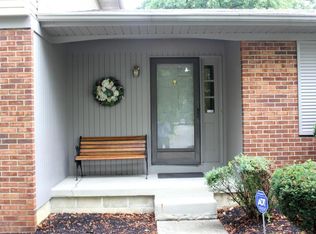 2242 Lilacwood Ave, Columbus, OH 43229