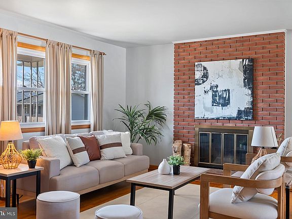 5th image of 8301 Overmont Rd