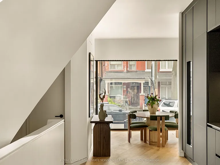 44 Foxley St — Photo 9