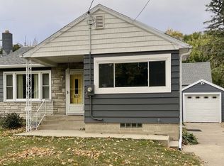 837 9th St NW, Rochester, MN 55901