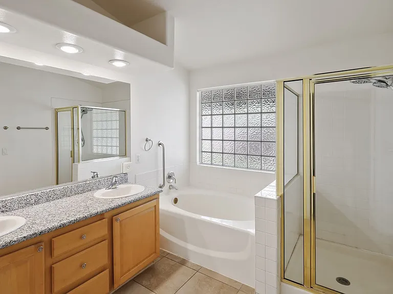 9892 Vermillion Cliffs Ave — Photo 26