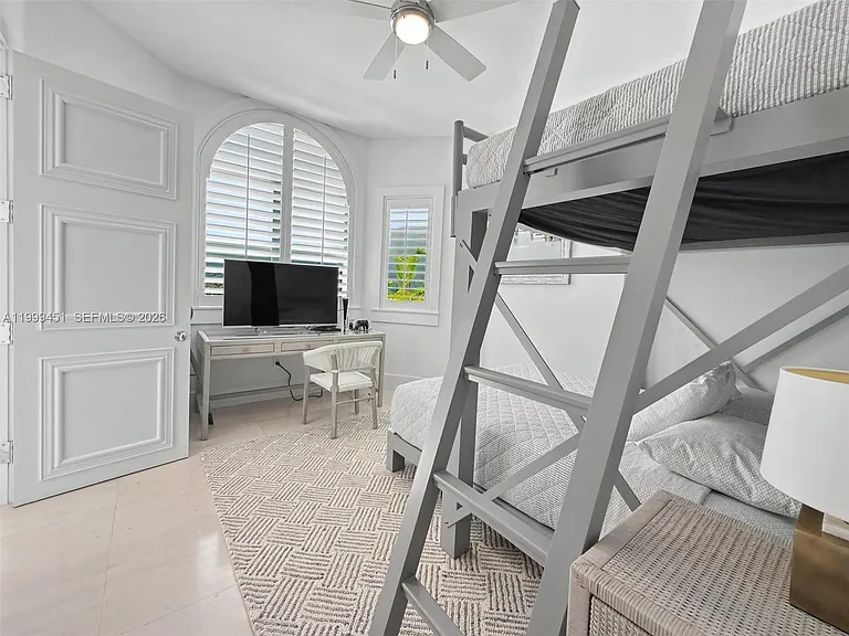 13689 Deering Bay Dr — Photo 47