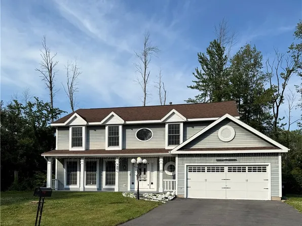 322 Garfield Ave, Liverpool, NY 13088