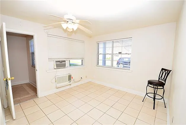 1 bed, 1.0 bath, 432 sqft, $950 — Photo 2