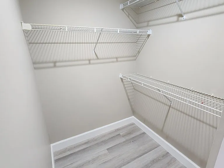 304 Wilson Ave — Photo 17