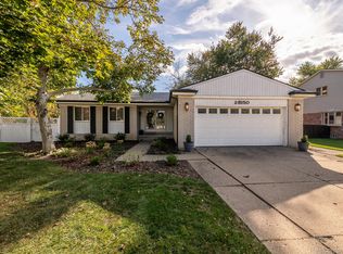 28150 Rose Ave, Brownstown, MI 48183