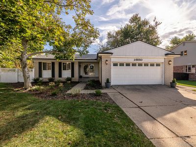 28150 Rose Ave, Brownstown, MI, 48183