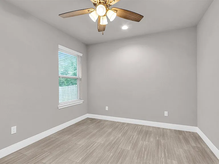 11158 Lake Dr — Photo 17