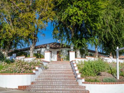 600 Cambridge Dr, Burbank, CA, 91504