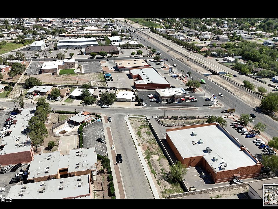 2nd image of 5135 Chromite St
