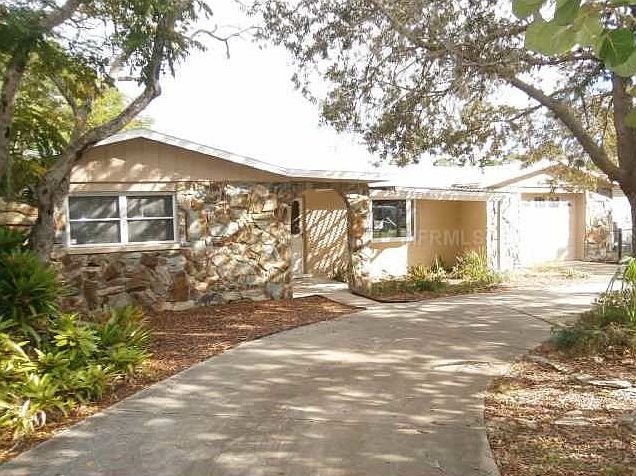 2nd image of 3324 Pineview Dr