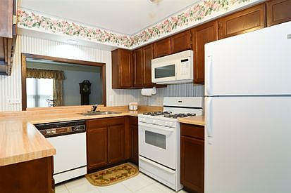 4th image of 254 Greensboro Ct #7