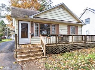 131 Stiles St, Genoa, IL 60135