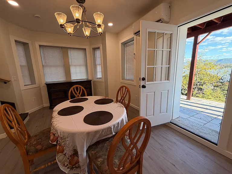 856 River Rd #B — Photo 10