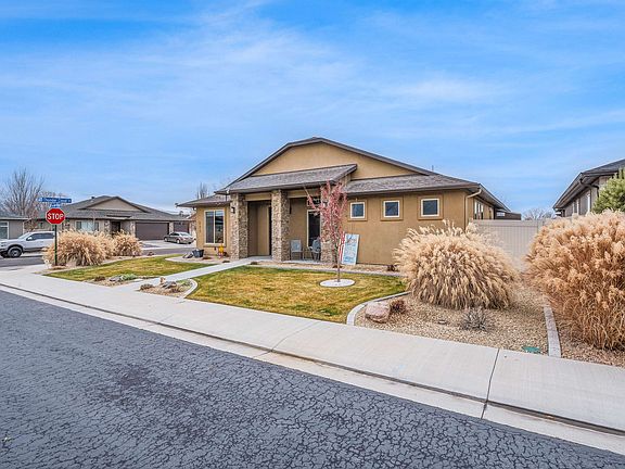 2nd image of 623 Thunder Ridge Dr