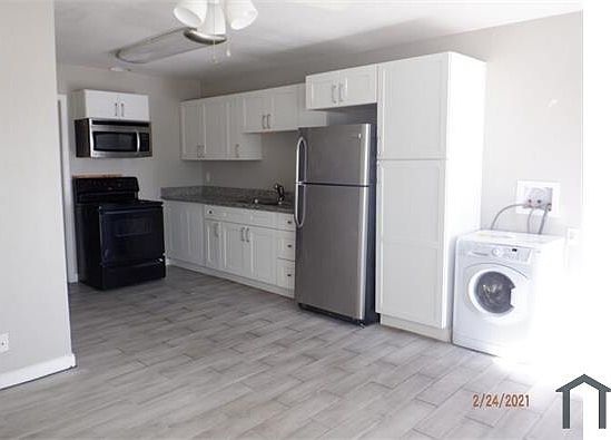 1st image of 2405 Sunrise Ave APT 2