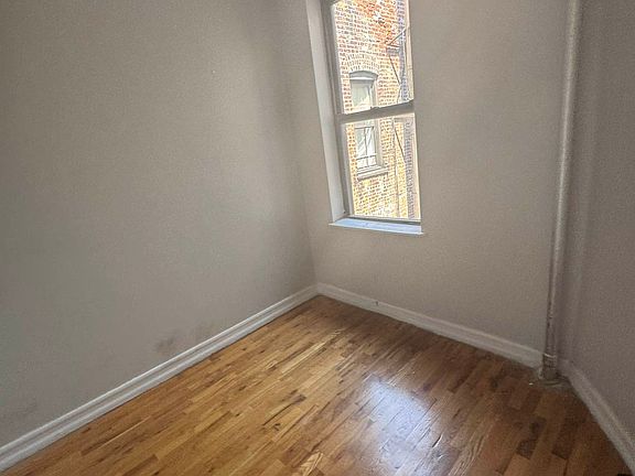 5th image of 27 Audubon Ave #19