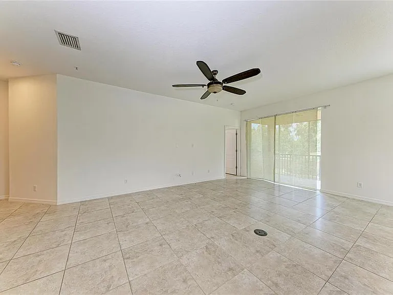 8143 Miramar Way #8143 — Photo 9
