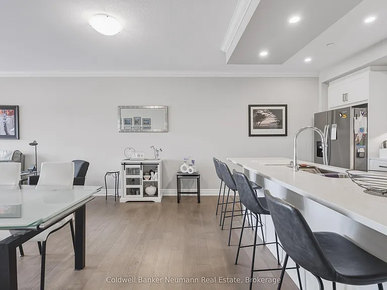 1880 Gordon St S #402 — Photo 7