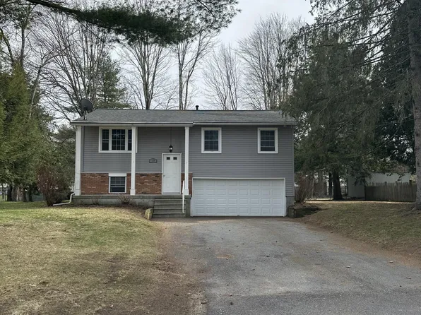 13 Coachman Drive, Ballston Spa, NY 12020