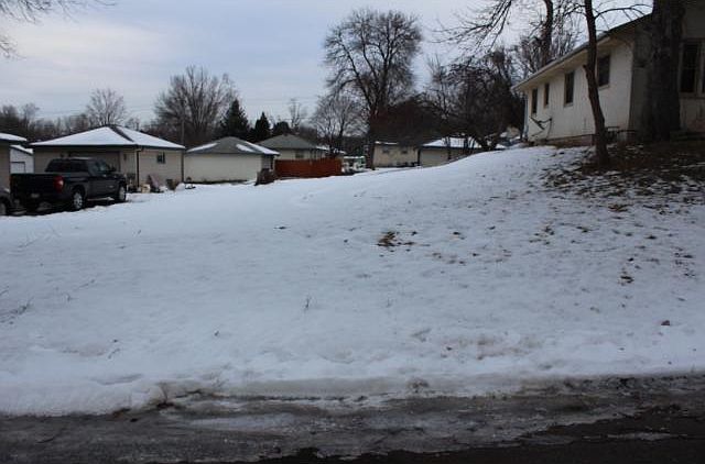 1st image of 0 Nebraska Ave E