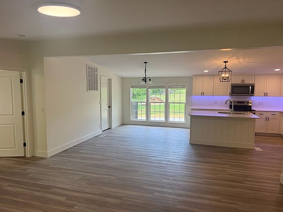 5th image of 2430 Little Hickman Rd