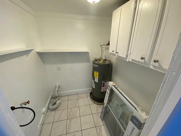 702 Grove St — Photo 8