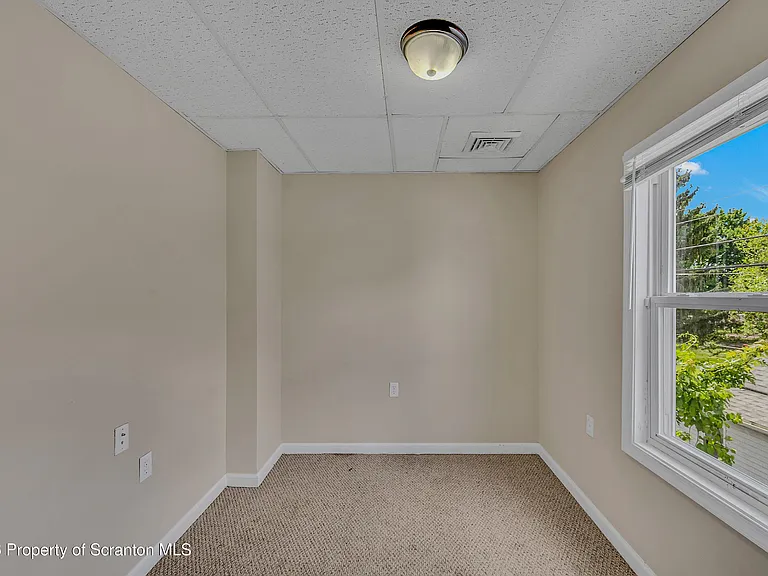 538 River St — Photo 13