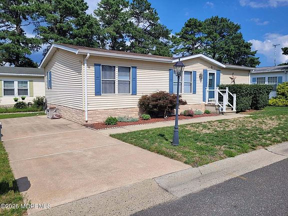 2nd image of 123 Briarwood Court