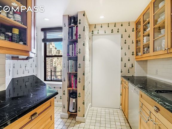 5th image of 425 E 86th St #11BC