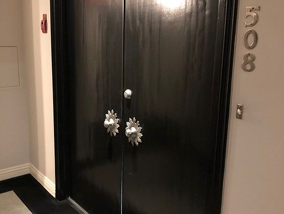 5th image of 818 N Doheny Dr APT 508