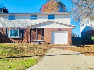 739 Campbell Dr, Belpre, OH 45714