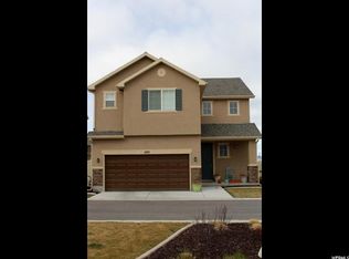 1145 W Stonehaven Dr, North Salt Lake, UT 84054