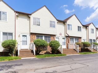 Londonaire Townhomes, Lockport, NY 14094