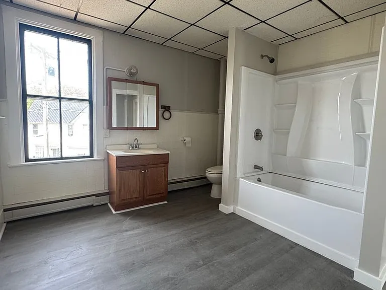 141 Church St — Photo 2