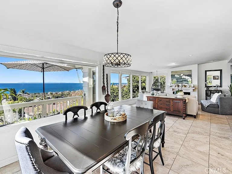 875 Coast View Dr — Photo 8