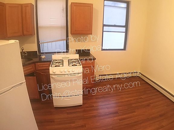 2nd image of 2316 29th Ave APT 2R