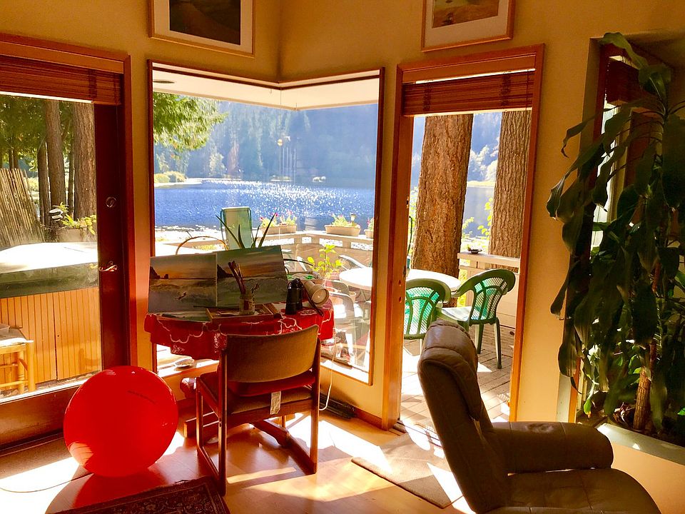 Living room with lake view!
