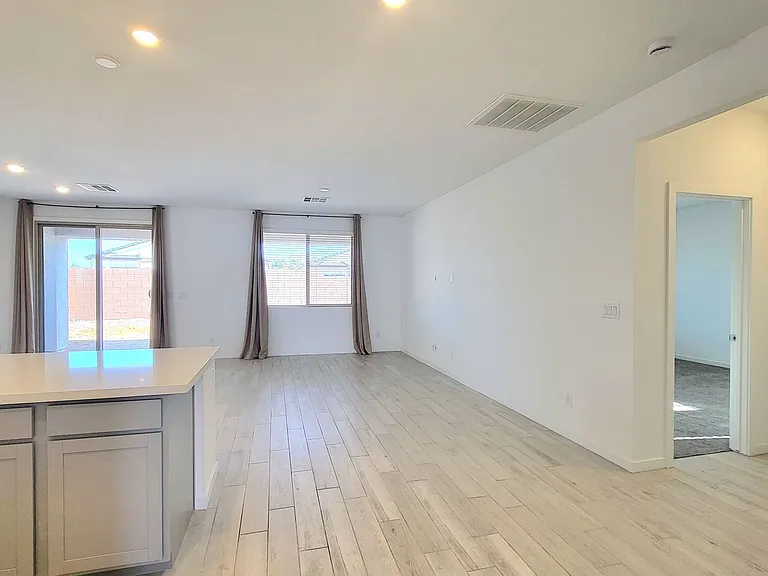 5991 E Trevano Ave — Photo 19