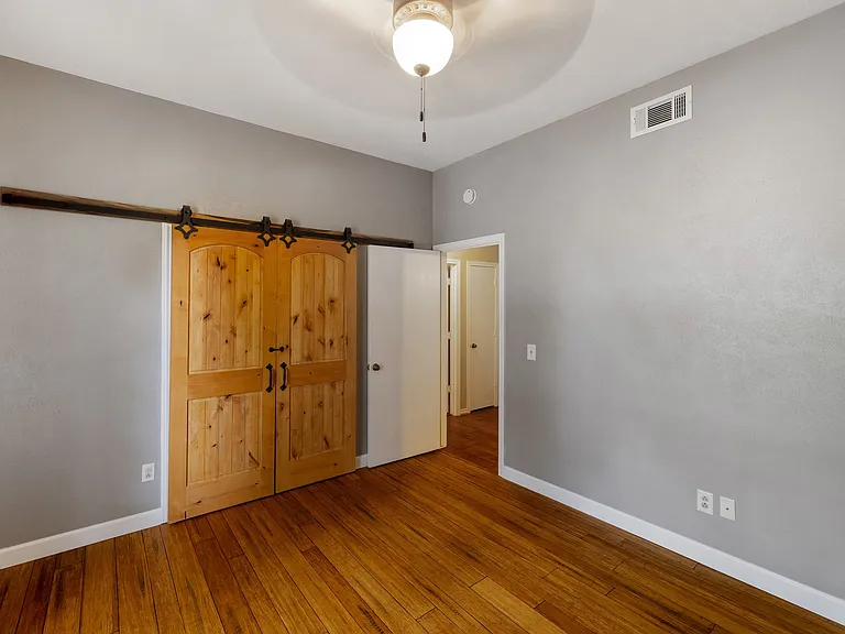 1527 Estates Way — Photo 11