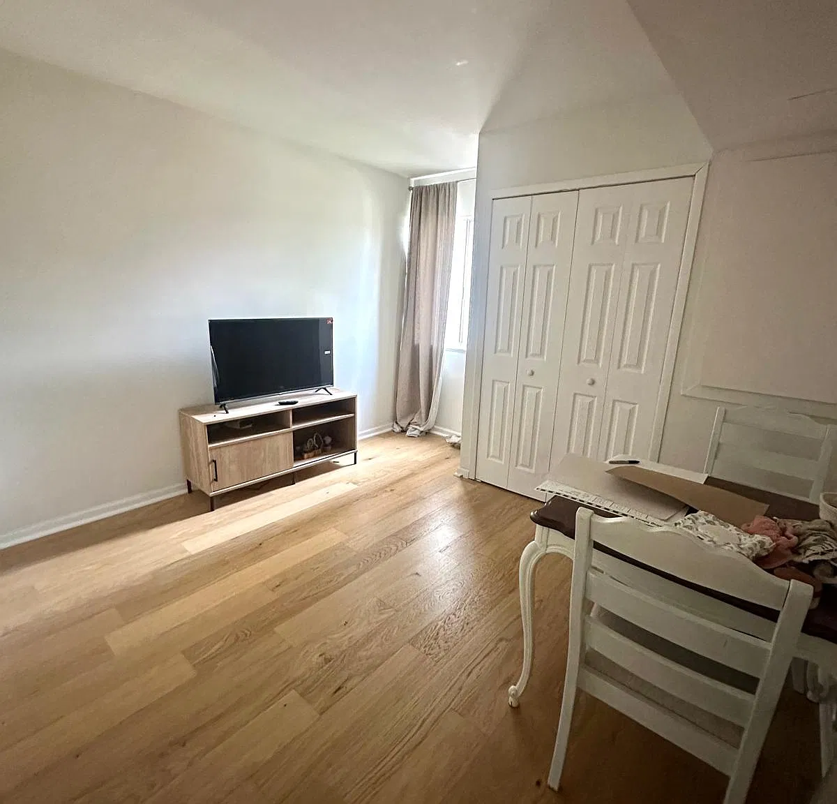 2 bed, 733 sqft, $1,350 — Photo 4