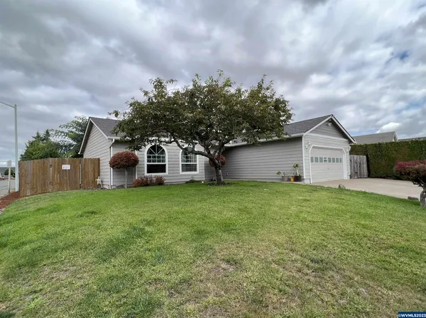 1554 Canary Ct NE, Salem, OR 97301