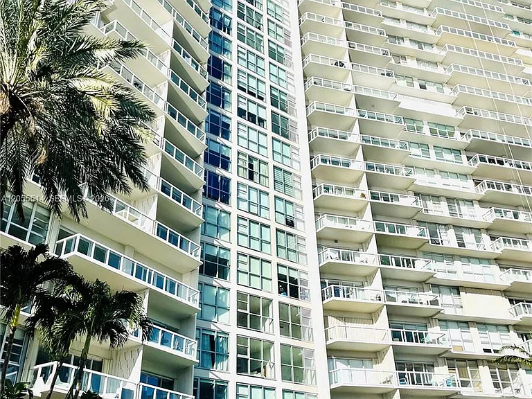2451 Brickell Ave #21E — Photo 28