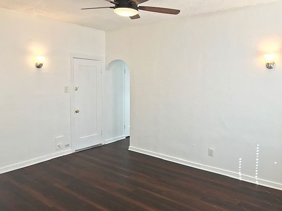 5th image of 127 N Edgemont St APT 10