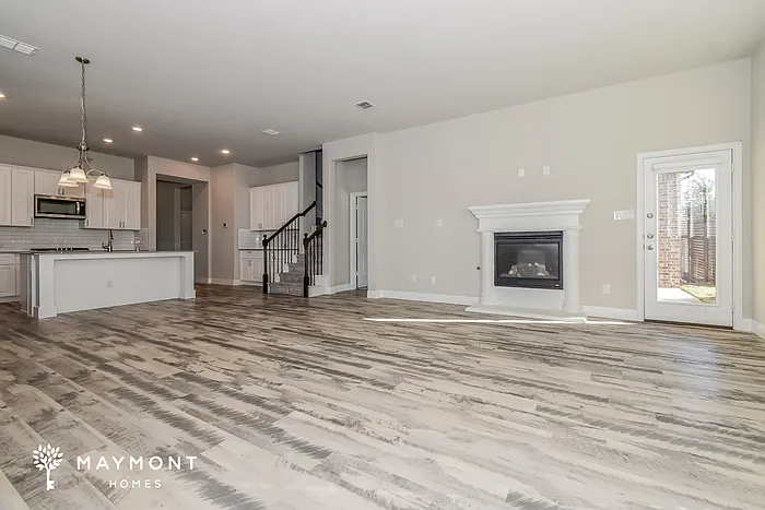 4 bed, 3.5 bath, 2826 sqft, $2,675 — Photo 4