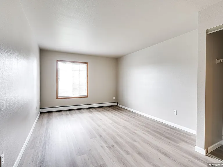 432 N Peters Ave — Photo 58