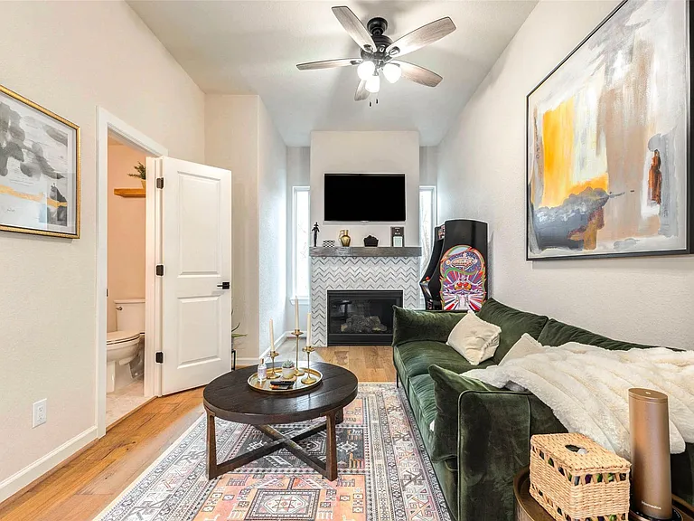 11005 Upland Forest Dr — Photo 14