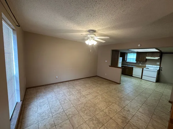 N Inglewood, 500-510 N Inglewood Ave #4, Russellville, AR 72801