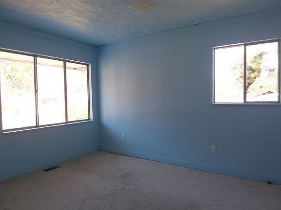 5th image of 917 Vinton Woods Dr